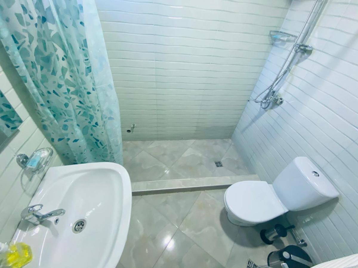 Guesthouse Alpenrose Mestia Luaran gambar