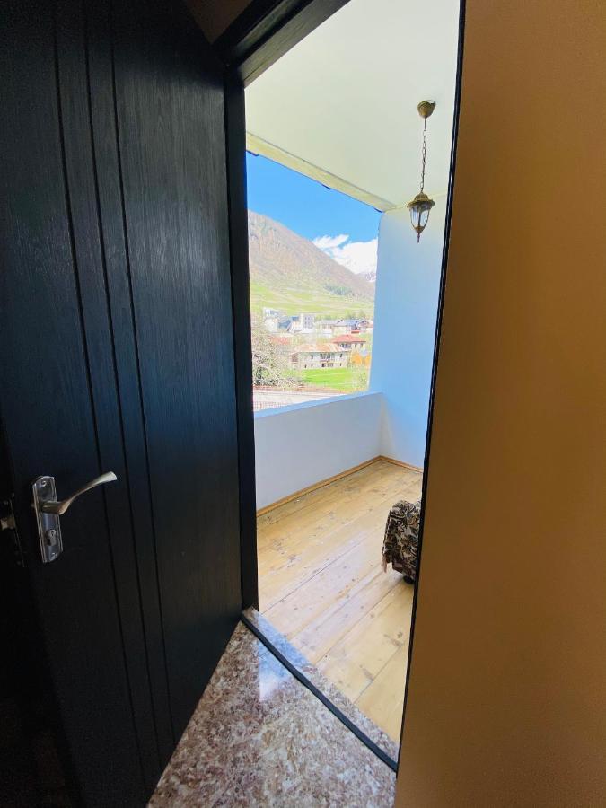 Guesthouse Alpenrose Mestia Luaran gambar