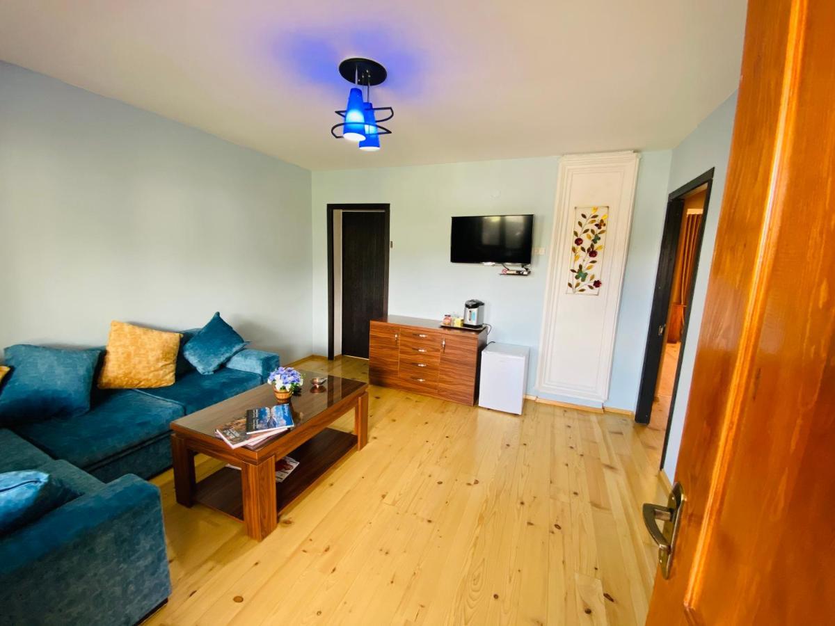 Guesthouse Alpenrose Mestia Luaran gambar