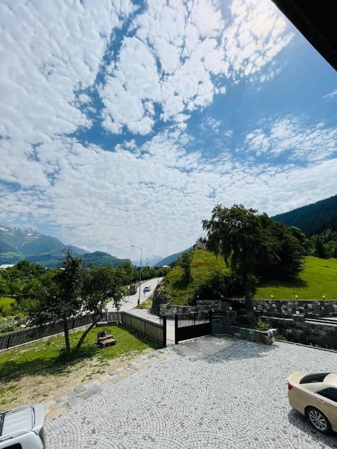 Guesthouse Alpenrose Mestia Luaran gambar