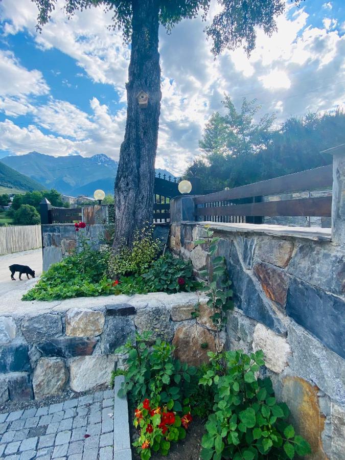 Guesthouse Alpenrose Mestia Luaran gambar