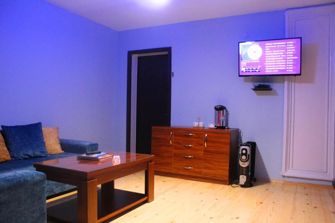 Guesthouse Alpenrose Mestia Luaran gambar